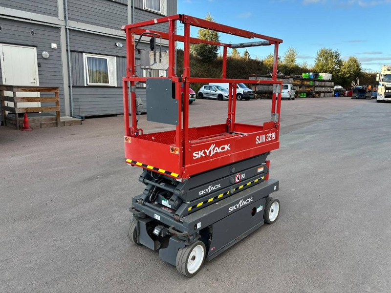 Skyjack SJ III 3219 - 시저 리프트 : 사진 3 Skyjack SJ III 3219 - 시저 리프트 : 사진 3