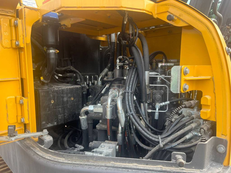 크롤러 굴삭기 Volvo ECR 235 EL : 사진 16