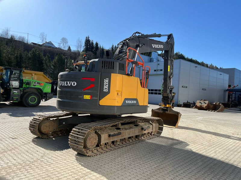 Volvo ECR 235 EL - 크롤러 굴삭기 : 사진 3 Volvo ECR 235 EL - 크롤러 굴삭기 : 사진 3