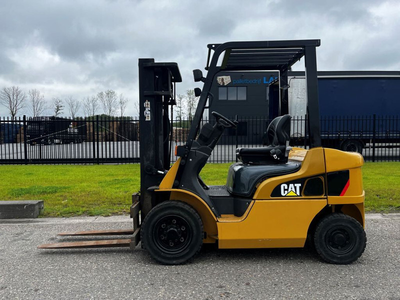 Caterpillar DP25NT - 디젤 지게차 : 사진 2 Caterpillar DP25NT - 디젤 지게차 : 사진 2