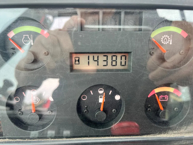 리치 스태커 Hyster RS46-36CH : 사진 6 리치 스태커 Hyster RS46-36CH : 사진 6