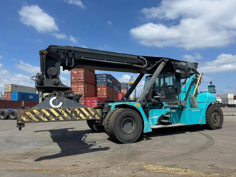KONECRANES SMV 4531 TC5 - 리치 스태커 : 사진 1 KONECRANES SMV 4531 TC5 - 리치 스태커 : 사진 1