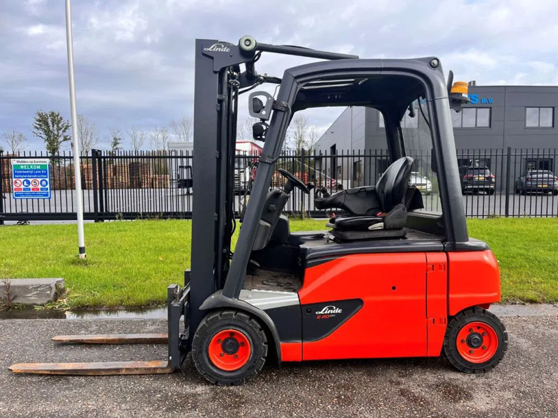 Linde E20PL-02 - 전기 지게차 : 사진 1 Linde E20PL-02 - 전기 지게차 : 사진 1