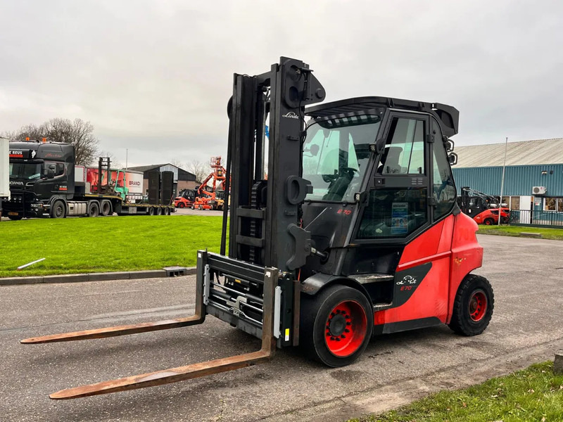 Linde E70-01 - 전기 지게차 : 사진 4 Linde E70-01 - 전기 지게차 : 사진 4