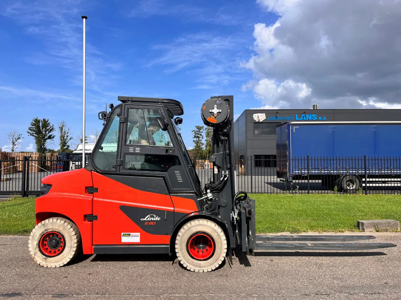 Linde E80-01/900 - 전기 지게차 : 사진 2 Linde E80-01/900 - 전기 지게차 : 사진 2