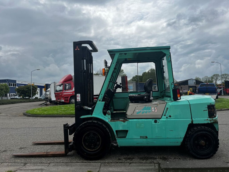 Mitsubishi FD45 - 디젤 지게차 : 사진 3 Mitsubishi FD45 - 디젤 지게차 : 사진 3