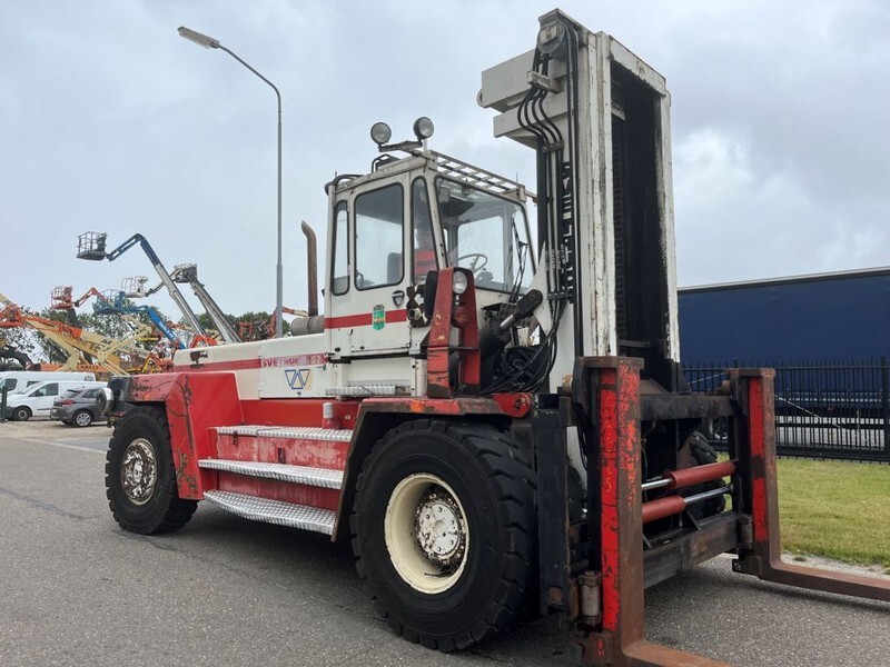 Svetruck 25 120 45 - 디젤 지게차 : 사진 3 Svetruck 25 120 45 - 디젤 지게차 : 사진 3