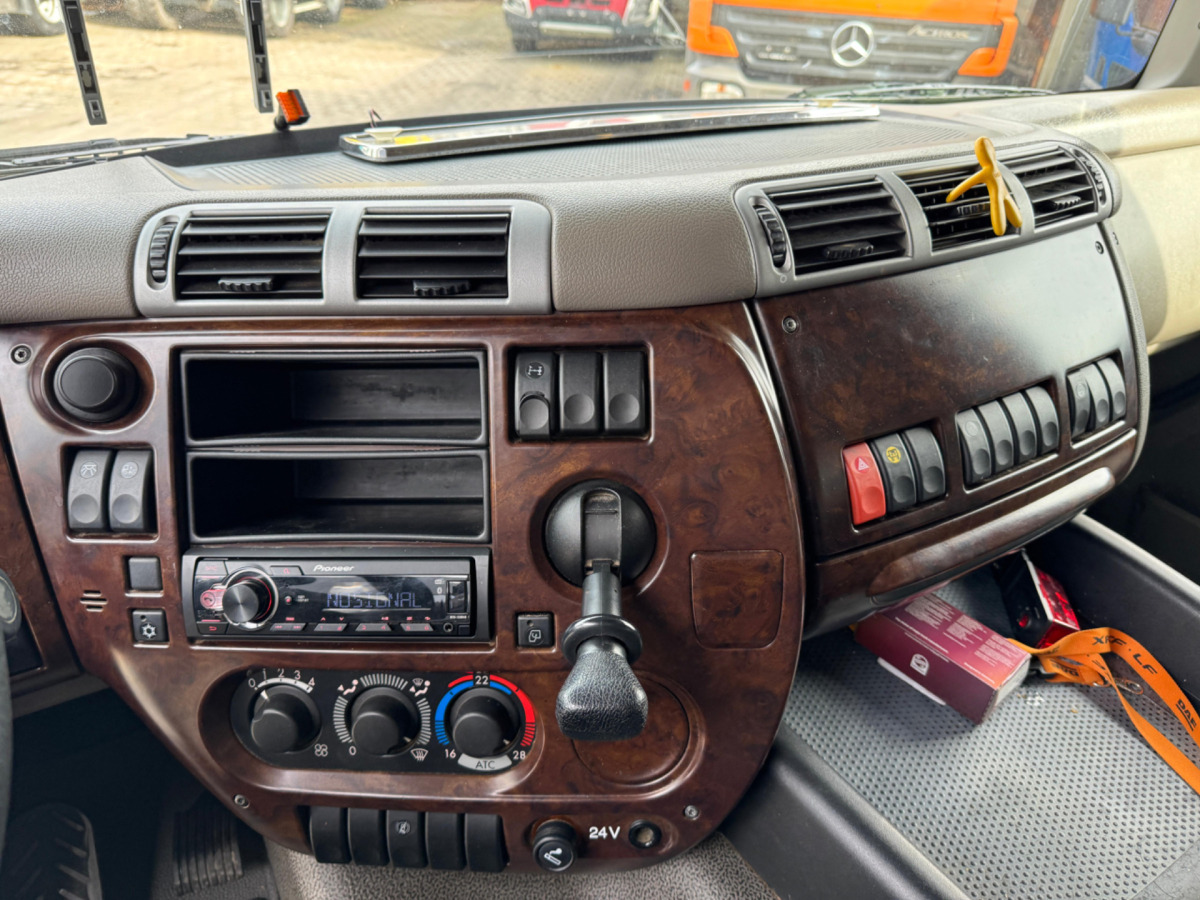가축 트럭 DAF CF410 4x2 : 사진 16