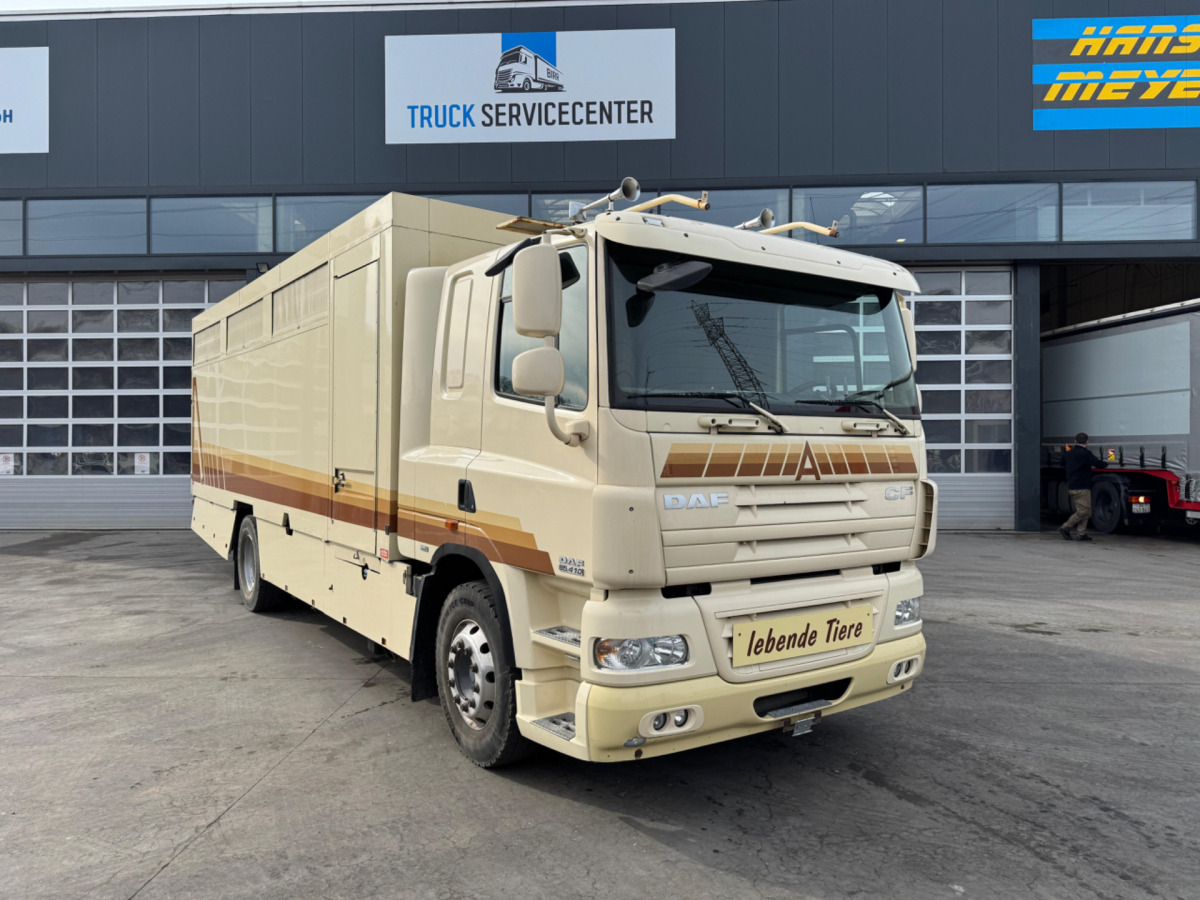 DAF CF410 4x2 - 가축 트럭 : 사진 3 DAF CF410 4x2 - 가축 트럭 : 사진 3