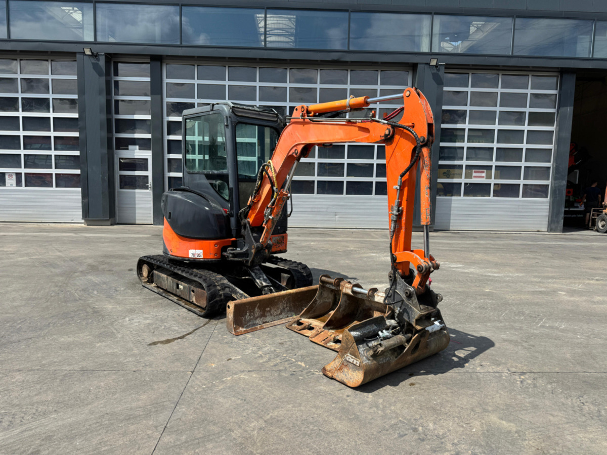 HITACHI Zaxis 30U-2 CSR - 크롤러 굴삭기 : 사진 2 HITACHI Zaxis 30U-2 CSR - 크롤러 굴삭기 : 사진 2