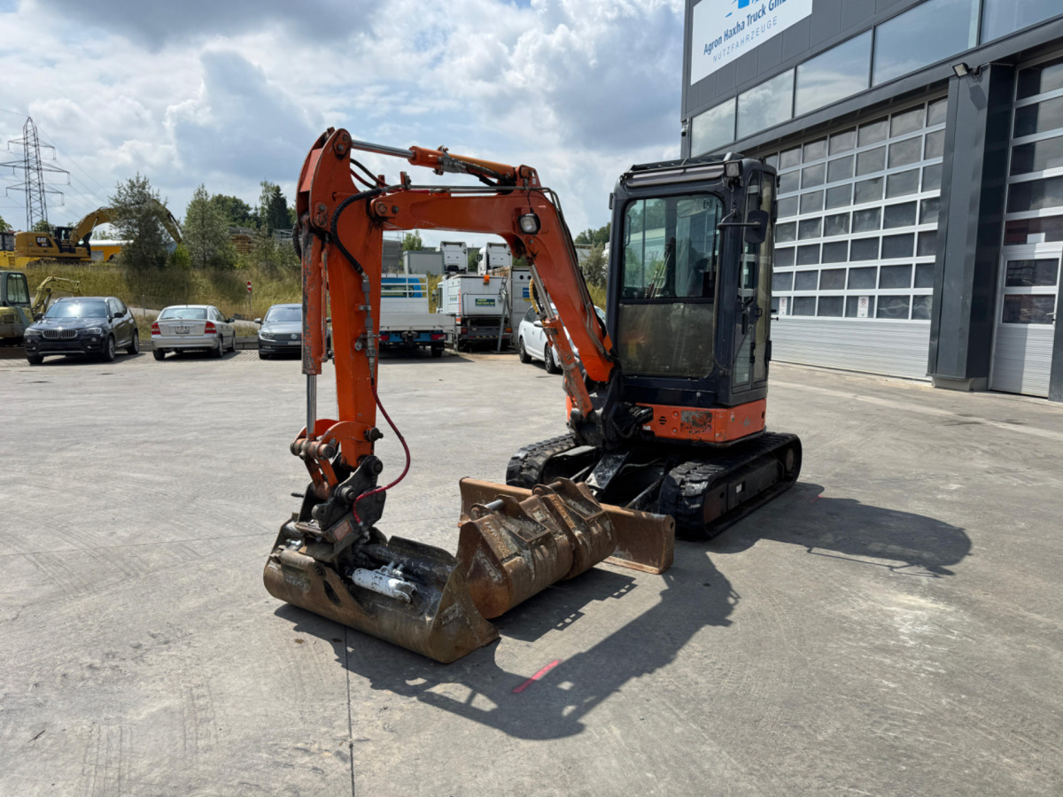 HITACHI Zaxis 30U-2 CSR - 크롤러 굴삭기 : 사진 1 HITACHI Zaxis 30U-2 CSR - 크롤러 굴삭기 : 사진 1