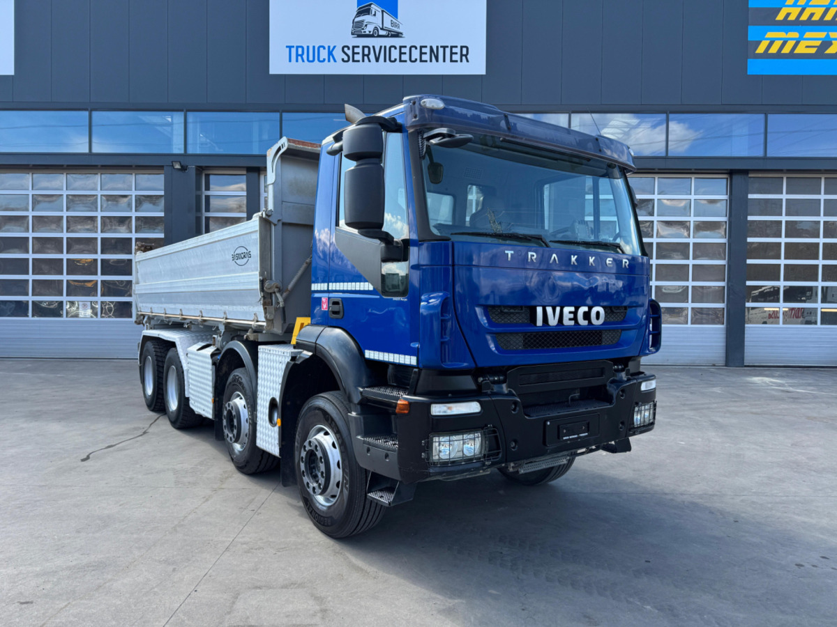 IVECO Trakker 450 8x4 3-Seitenkipper Moser - 덤프트럭 : 사진 5 IVECO Trakker 450 8x4 3-Seitenkipper Moser - 덤프트럭 : 사진 5