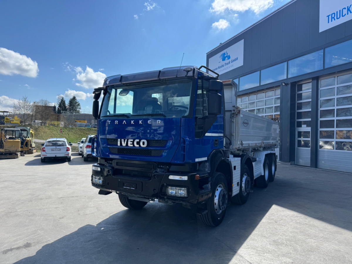 IVECO Trakker 450 8x4 3-Seitenkipper Moser - 덤프트럭 : 사진 1 IVECO Trakker 450 8x4 3-Seitenkipper Moser - 덤프트럭 : 사진 1