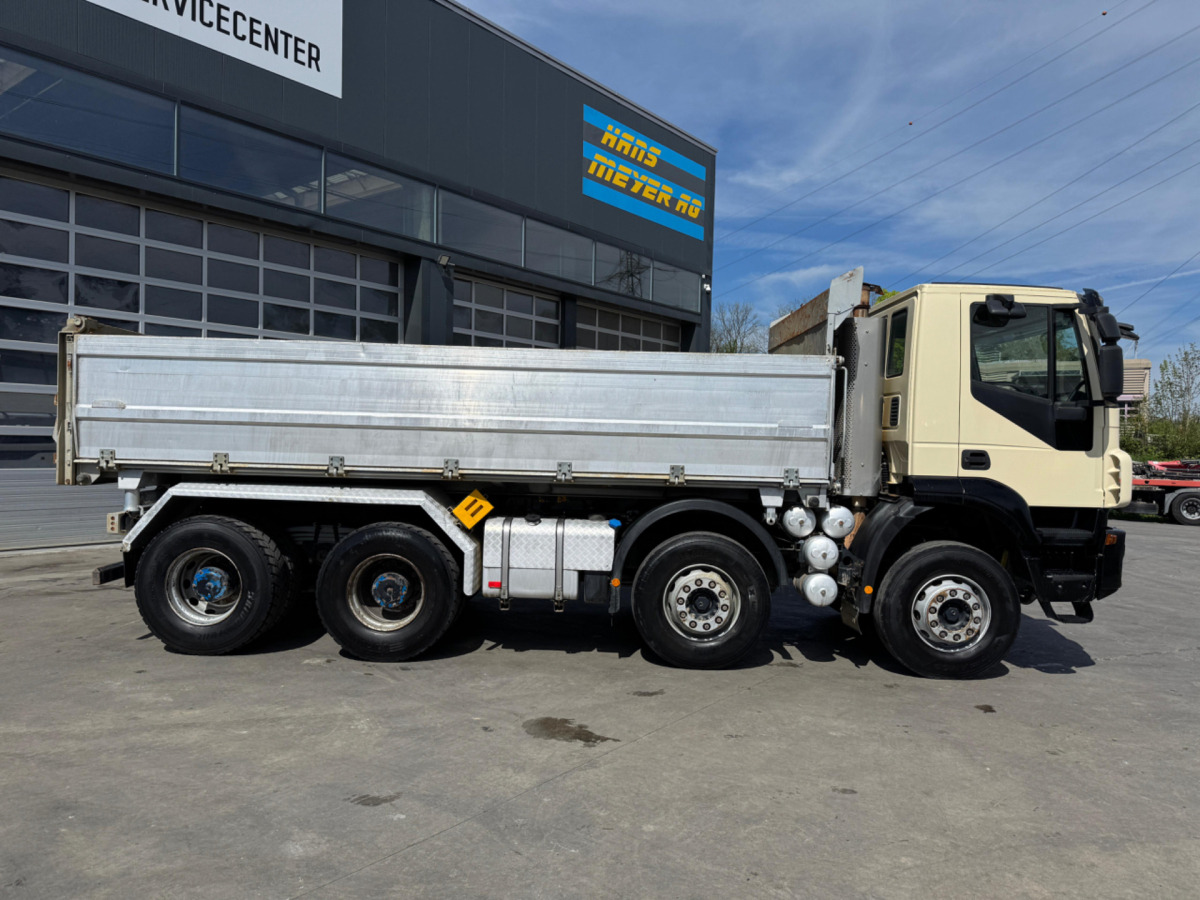 IVECO Trakker 450 8x4 - 덤프트럭 : 사진 5 IVECO Trakker 450 8x4 - 덤프트럭 : 사진 5