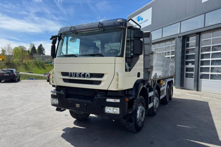 Iveco Trakker 450 8x4 - 덤프트럭 : 사진 2 Iveco Trakker 450 8x4 - 덤프트럭 : 사진 2