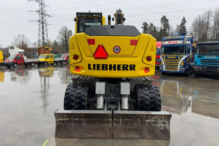 Liebherr 910 Compact Litronic Powertilt - 휠 굴삭기 : 사진 5 Liebherr 910 Compact Litronic Powertilt - 휠 굴삭기 : 사진 5
