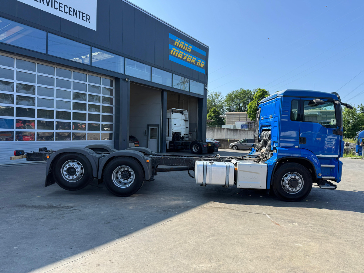 MAN TGS 26.440 6x2/4 Fahrgestell - 캡 새시 트럭 : 사진 4 MAN TGS 26.440 6x2/4 Fahrgestell - 캡 새시 트럭 : 사진 4