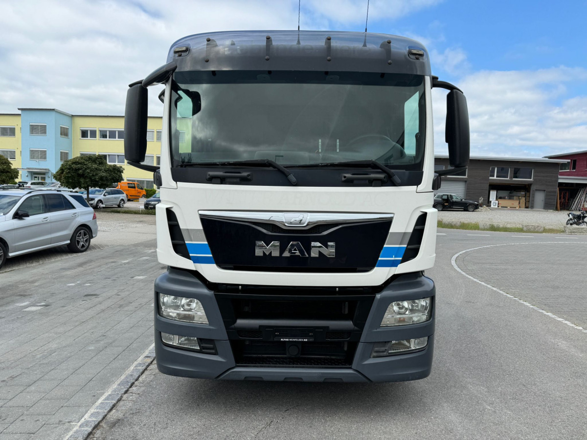 MAN TGS 26.440 6x2 Chassis - 캡 새시 트럭 : 사진 2 MAN TGS 26.440 6x2 Chassis - 캡 새시 트럭 : 사진 2
