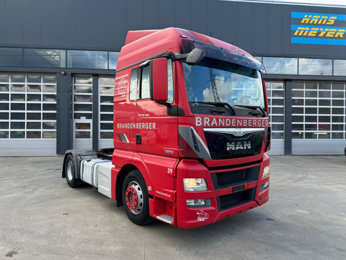 MAN TGX 18.440 4x2 XL C0703 - 트랙터 유닛 : 사진 3 MAN TGX 18.440 4x2 XL C0703 - 트랙터 유닛 : 사진 3