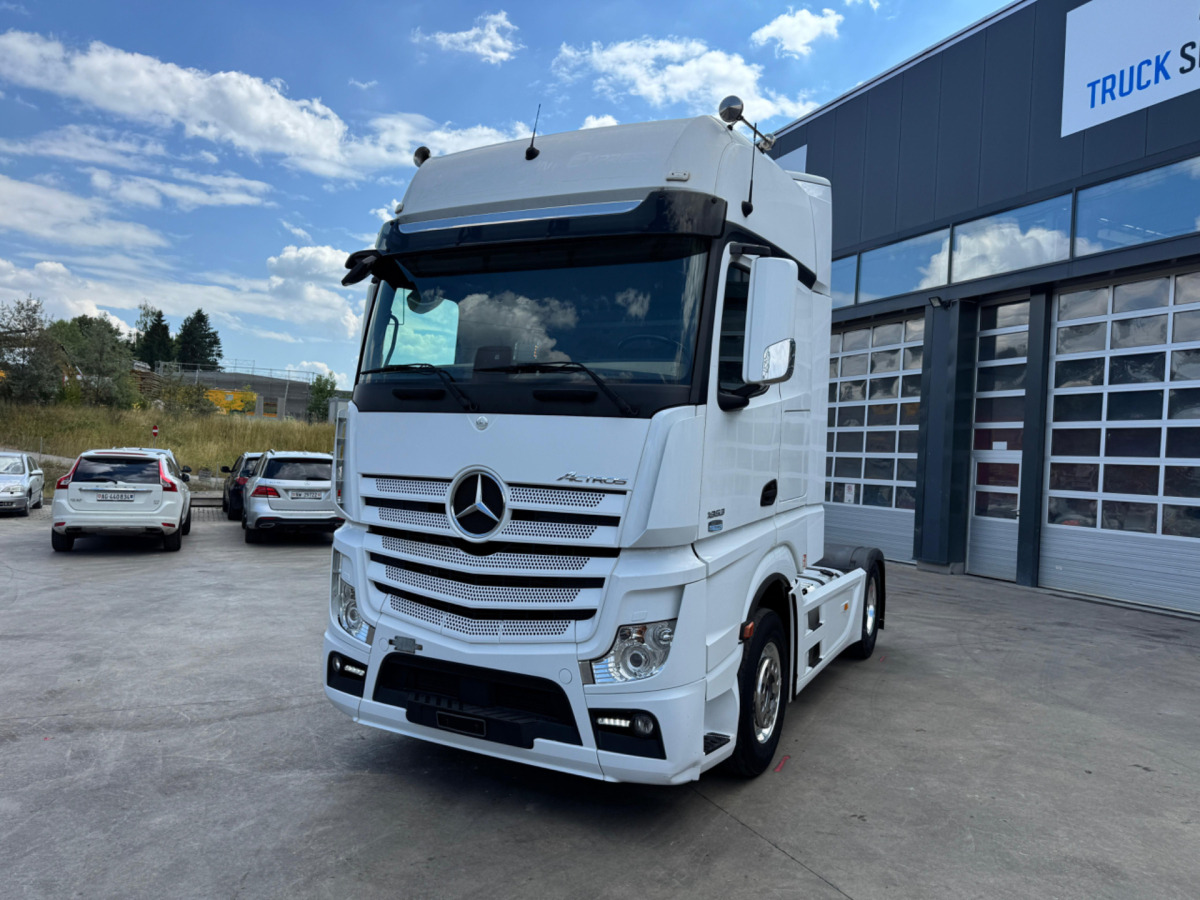 MERCEDES Actros 1853 4x2 - 트랙터 유닛 : 사진 1 MERCEDES Actros 1853 4x2 - 트랙터 유닛 : 사진 1