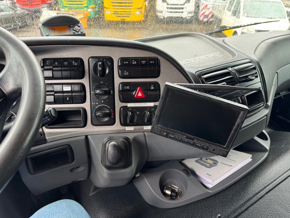 트랙터 유닛 MERCEDES Actros 2044 4x4 : 사진 14
