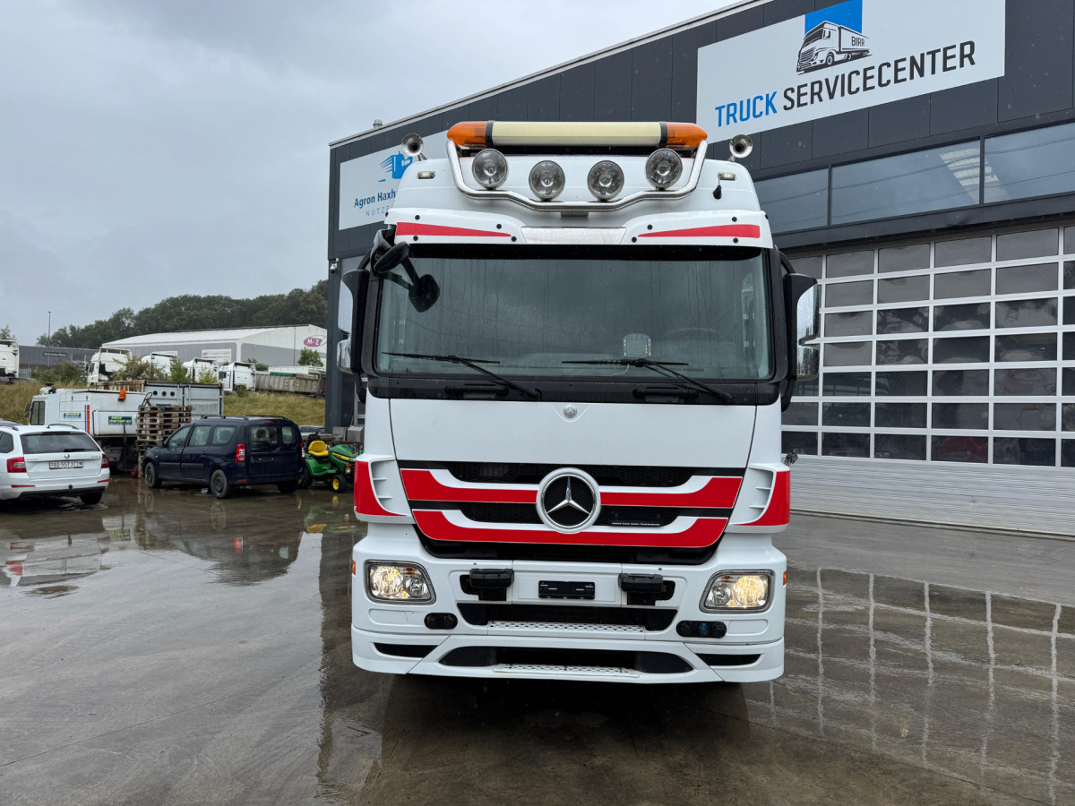 MERCEDES Actros 2044 4x4 - 트랙터 유닛 : 사진 2 MERCEDES Actros 2044 4x4 - 트랙터 유닛 : 사진 2