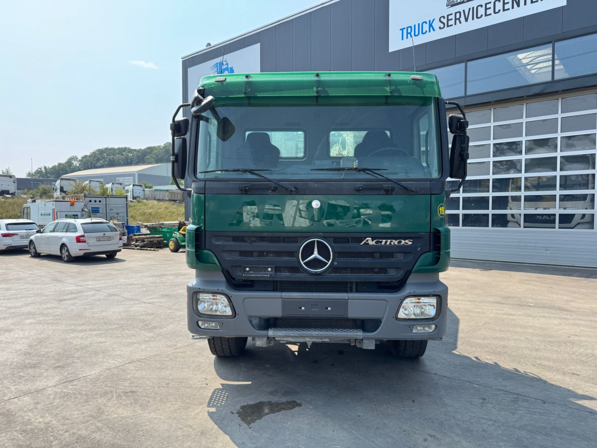 MERCEDES Actros 3244 8x4 Liebherr 9m3 - 콘크리트 믹서 트럭 : 사진 2 MERCEDES Actros 3244 8x4 Liebherr 9m3 - 콘크리트 믹서 트럭 : 사진 2