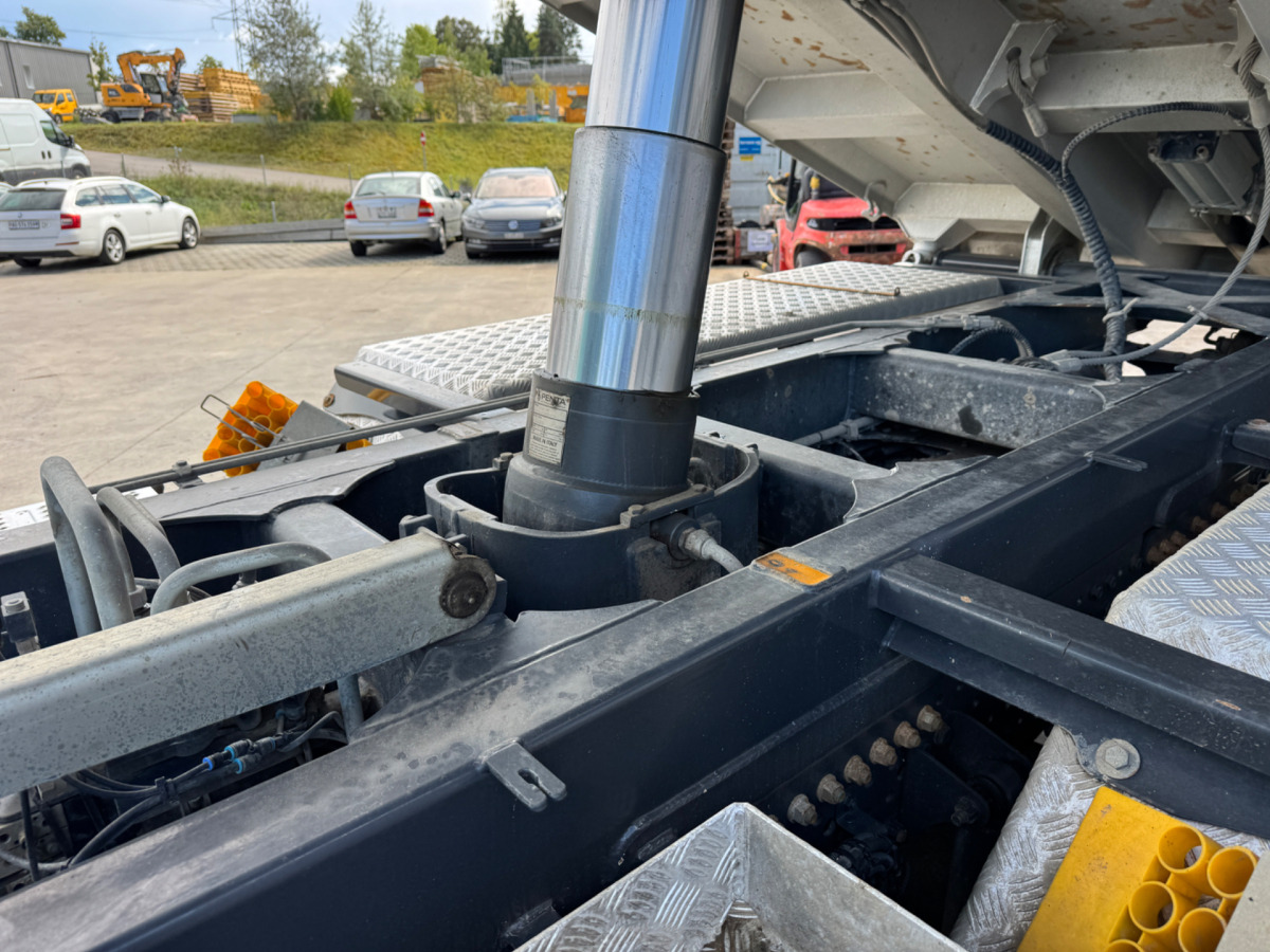 MERCEDES BENZ AROCS 3246 - 덤프트럭 : 사진 4 MERCEDES BENZ AROCS 3246 - 덤프트럭 : 사진 4