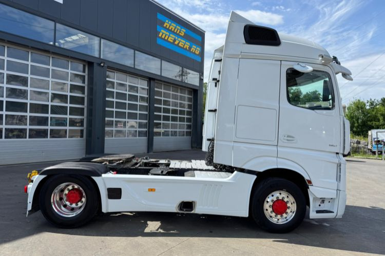 Mercedes-Benz Actros 1851 4x4 Hydraulik - 트랙터 유닛 : 사진 4 Mercedes-Benz Actros 1851 4x4 Hydraulik - 트랙터 유닛 : 사진 4
