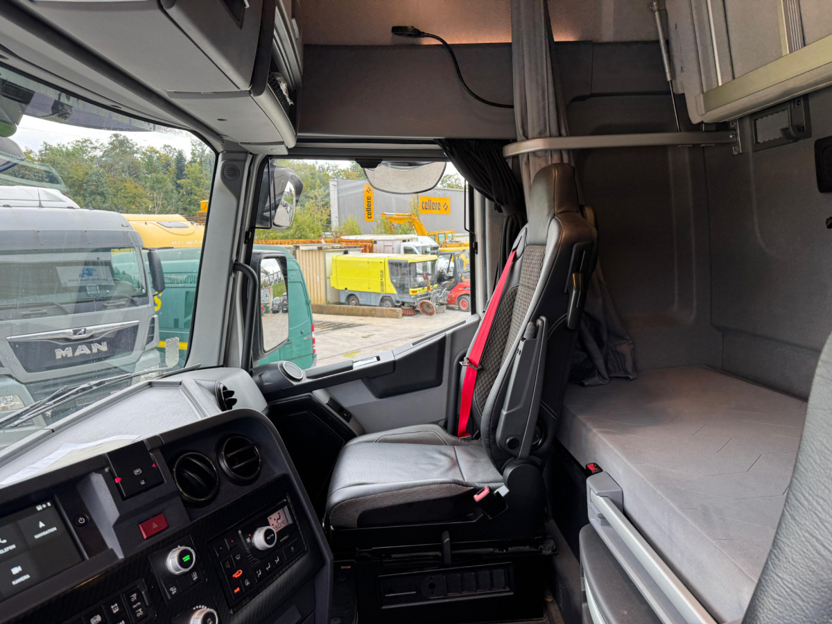 트랙터 유닛 RENAULT T520 6x2 70.000KG : 사진 15 트랙터 유닛 RENAULT T520 6x2 70.000KG : 사진 15