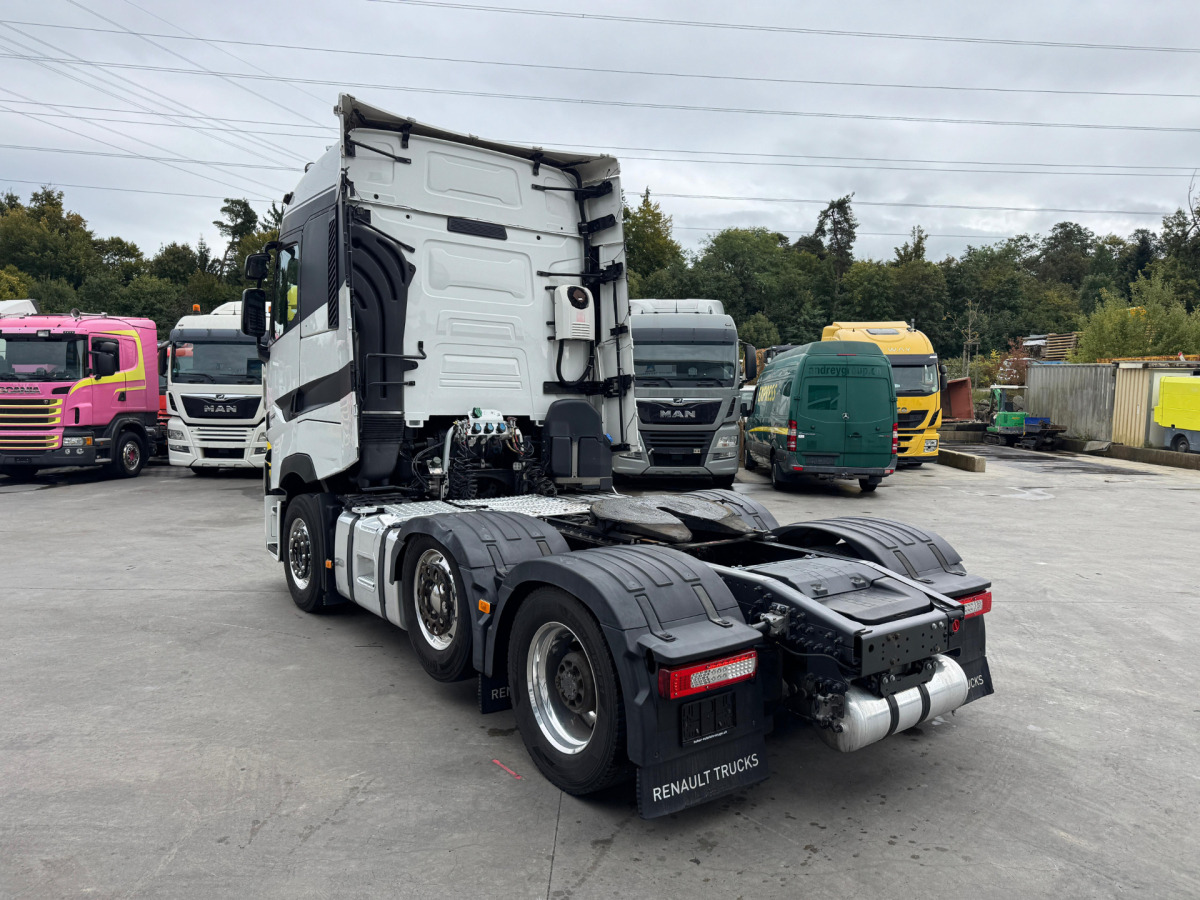 트랙터 유닛 RENAULT T520 6x2 70.000KG : 사진 7 트랙터 유닛 RENAULT T520 6x2 70.000KG : 사진 7