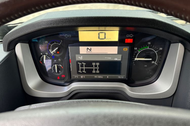 후크 리프트 트럭 Renault C520 10x4 Trösch SWS : 사진 16
