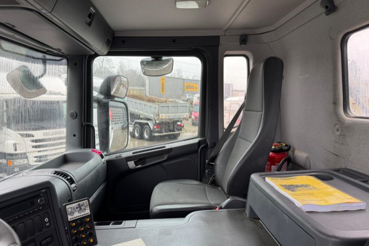 리스  Scania P450 10x4 Liebherr 10m3 Scania P450 10x4 Liebherr 10m3 : 사진 16