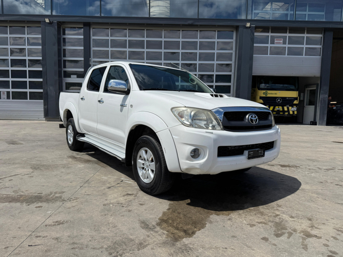 TOYOTA Hilux 3.0D 4WD - 픽업트럭 : 사진 3 TOYOTA Hilux 3.0D 4WD - 픽업트럭 : 사진 3