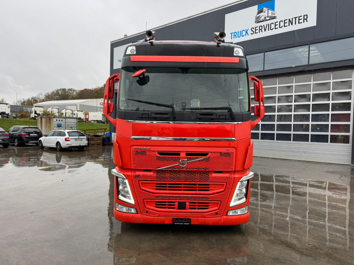 VOLVO FH-500 4x2 3-Meter Innenhöhe - 커튼사이더 트럭 : 사진 2 VOLVO FH-500 4x2 3-Meter Innenhöhe - 커튼사이더 트럭 : 사진 2