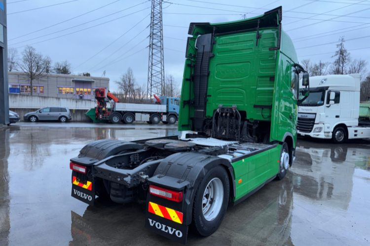 Volvo FH-420 4x2 Retarder - 트랙터 유닛 : 사진 5 Volvo FH-420 4x2 Retarder - 트랙터 유닛 : 사진 5