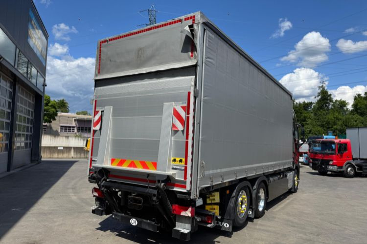 Volvo FH-540 6x2 - 커튼사이더 트럭 : 사진 5 Volvo FH-540 6x2 - 커튼사이더 트럭 : 사진 5
