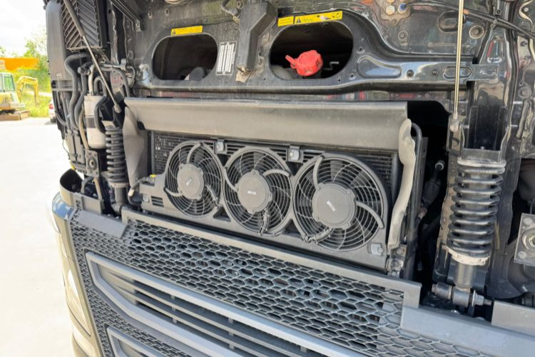 커튼사이더 트럭 Volvo FH-540 6x2 : 사진 20