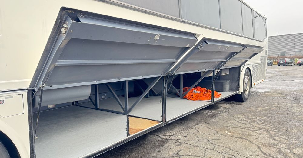 Bova FLD127 Futura / 13m / Klima / 65 miejsc / Cena 63500 zł netto - 교외 버스 : 사진 5 Bova FLD127 Futura / 13m / Klima / 65 miejsc / Cena 63500 zł netto - 교외 버스 : 사진 5