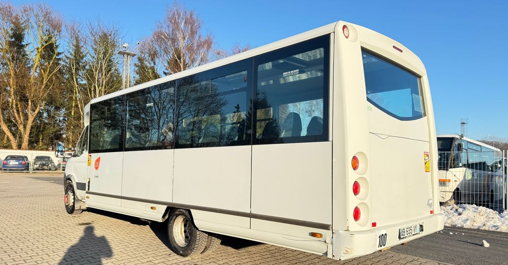 Iveco Aptineo / mała klima / 28 miejsc / winda / CENA: 67500 zł netto - 소형 버스, 승합차 : 사진 4 Iveco Aptineo / mała klima / 28 miejsc / winda / CENA: 67500 zł netto - 소형 버스, 승합차 : 사진 4