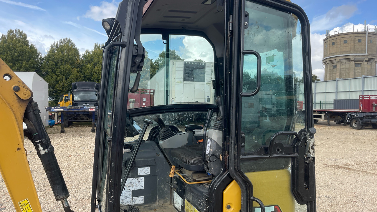 CATERPILLAR 301.6 - 미니 굴삭기 : 사진 5 CATERPILLAR 301.6 - 미니 굴삭기 : 사진 5
