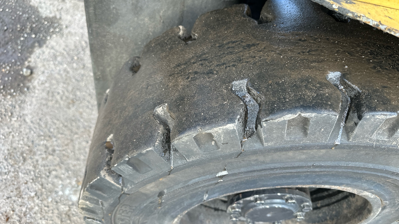 LPG 지게차 CATERPILLAR GP35 : 사진 14