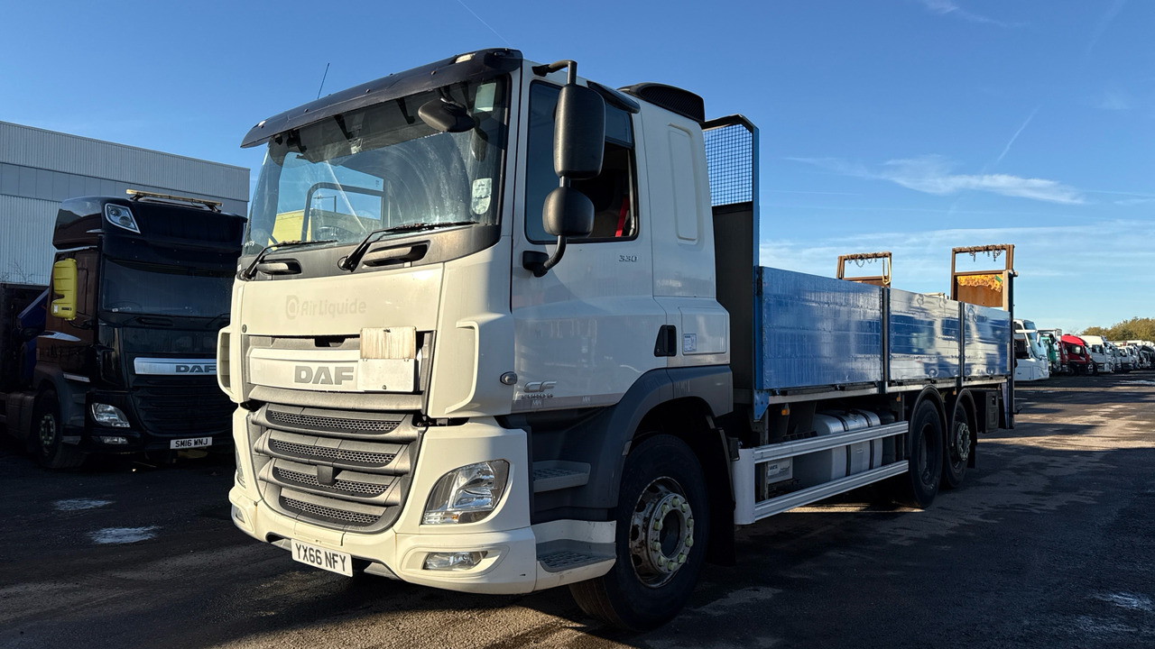 DAF CF 330 - 드롭사이드/ 플랫베드 트럭 : 사진 2 DAF CF 330 - 드롭사이드/ 플랫베드 트럭 : 사진 2