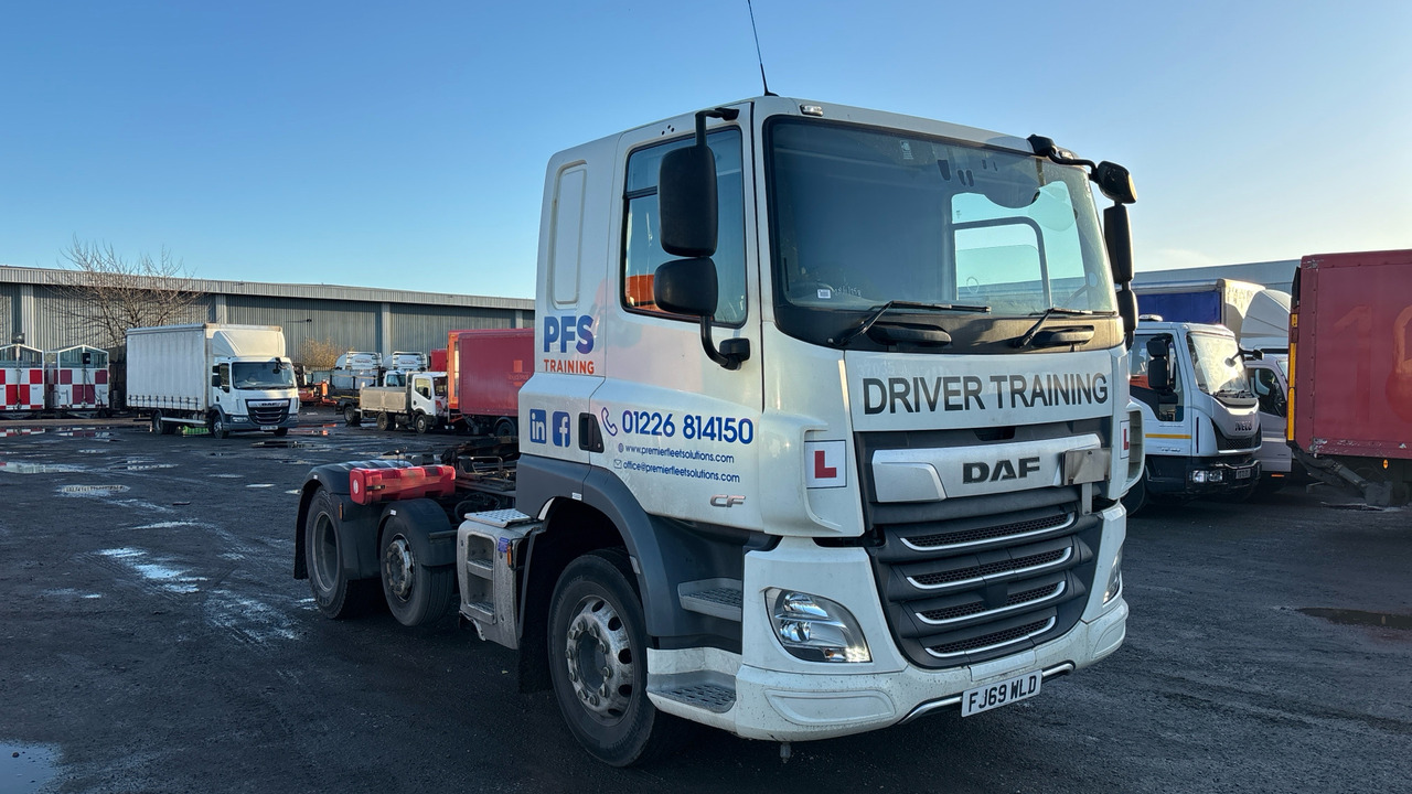 DAF CF 450 - 트랙터 유닛 : 사진 1 DAF CF 450 - 트랙터 유닛 : 사진 1