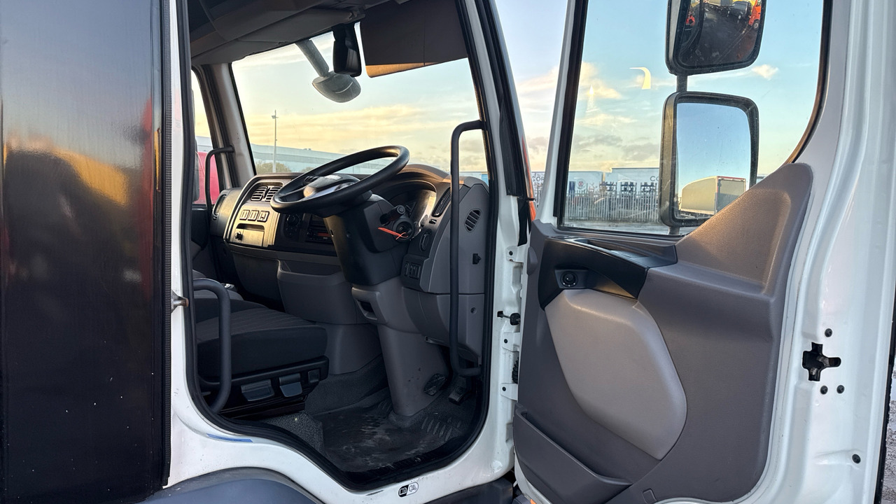 DAF LF 180 - 커튼사이더 트럭 : 사진 5 DAF LF 180 - 커튼사이더 트럭 : 사진 5