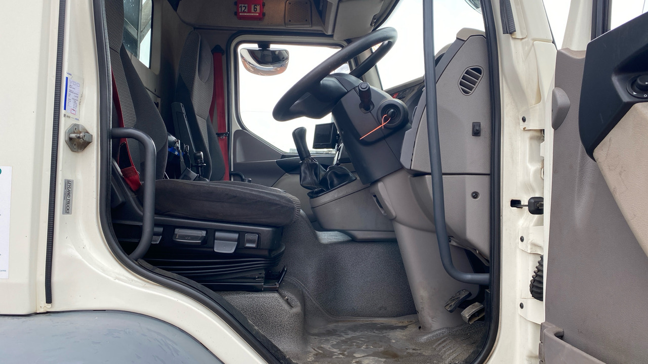 DAF LF 220 - 드롭사이드/ 플랫베드 트럭, 크레인 트럭 : 사진 5 DAF LF 220 - 드롭사이드/ 플랫베드 트럭, 크레인 트럭 : 사진 5