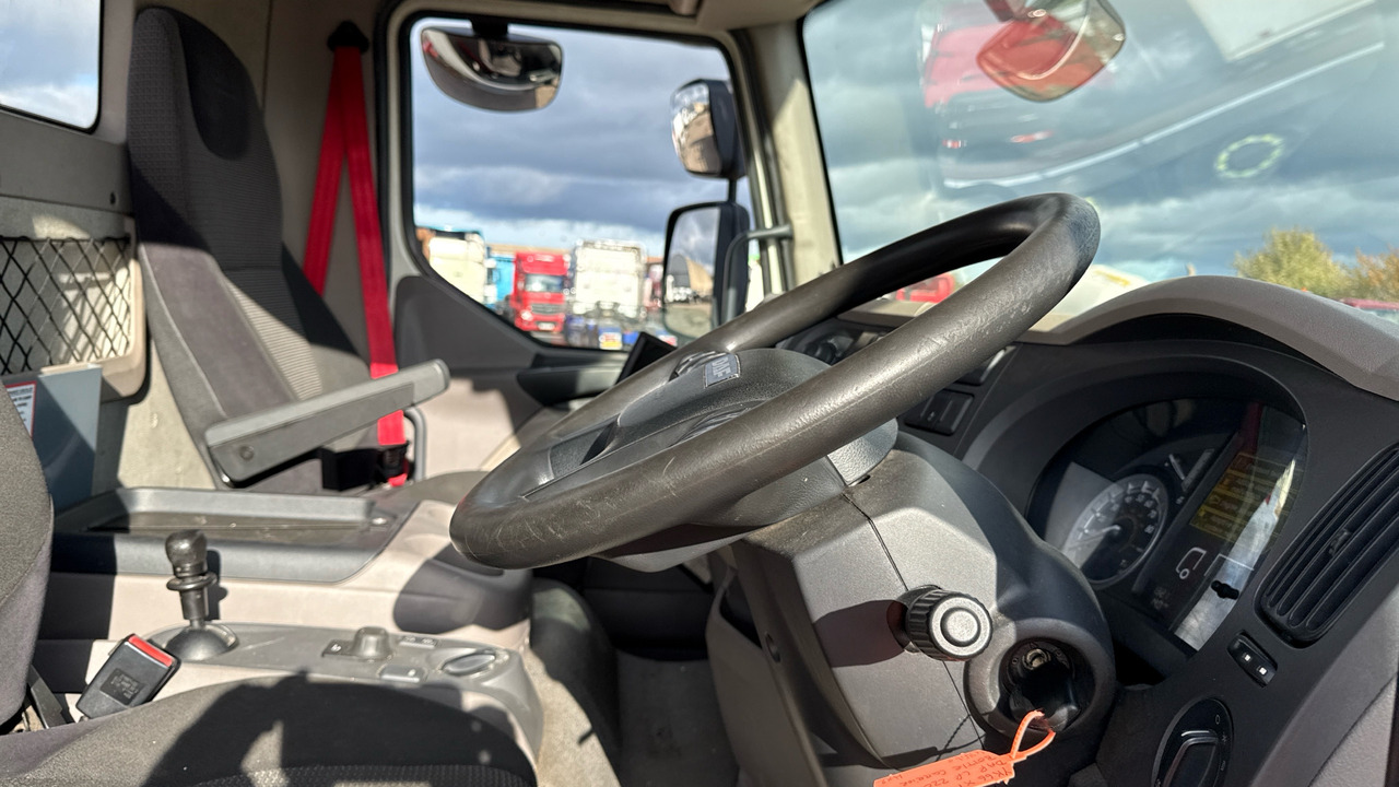 DAF LF 220 - 드롭사이드/ 플랫베드 트럭 : 사진 5 DAF LF 220 - 드롭사이드/ 플랫베드 트럭 : 사진 5