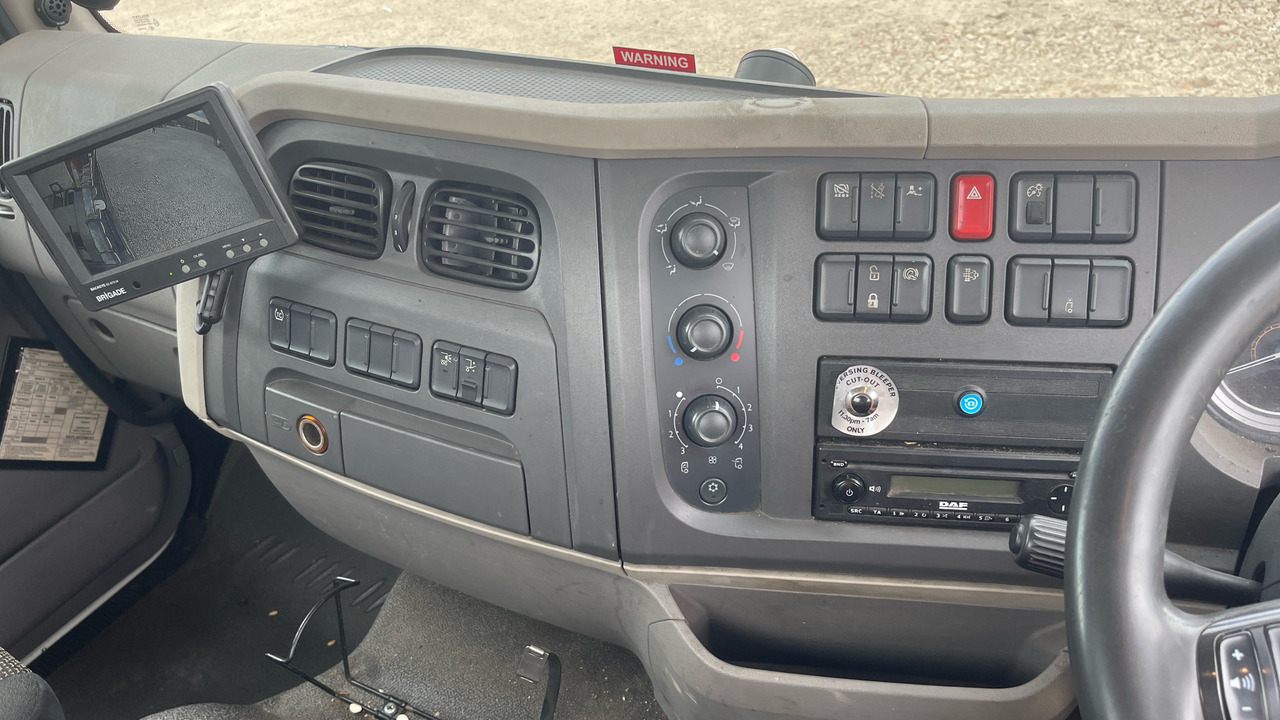 DAF LF 230 - 드롭사이드/ 플랫베드 트럭 : 사진 4 DAF LF 230 - 드롭사이드/ 플랫베드 트럭 : 사진 4