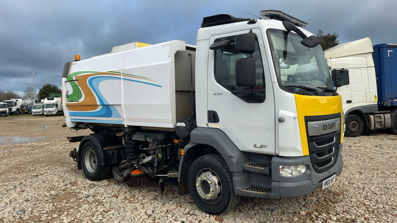 DAF LF 230 - 거리 청소 차량 : 사진 2 DAF LF 230 - 거리 청소 차량 : 사진 2