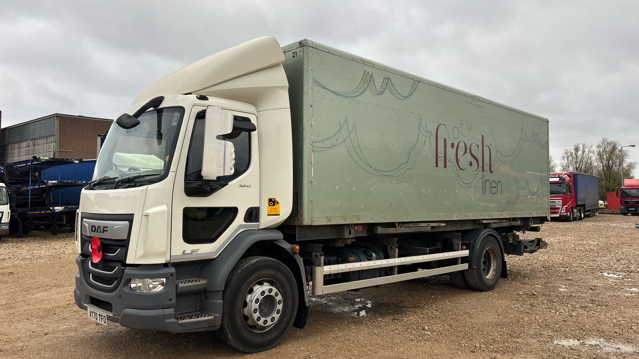 DAF LF 320 - 박스 트럭 : 사진 2 DAF LF 320 - 박스 트럭 : 사진 2